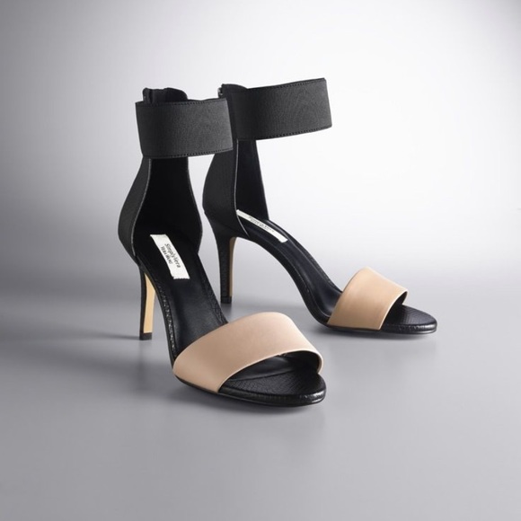 Simply Vera Vera Wang Shoes - Simply Vera Vera Wang Ankle Strap Heels